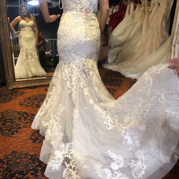 Allure wedding dress